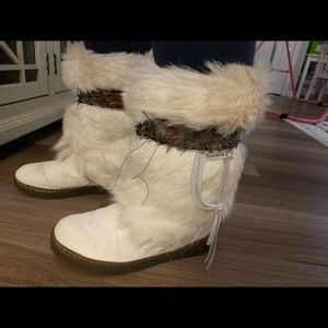 Bearpaw boots women size 9